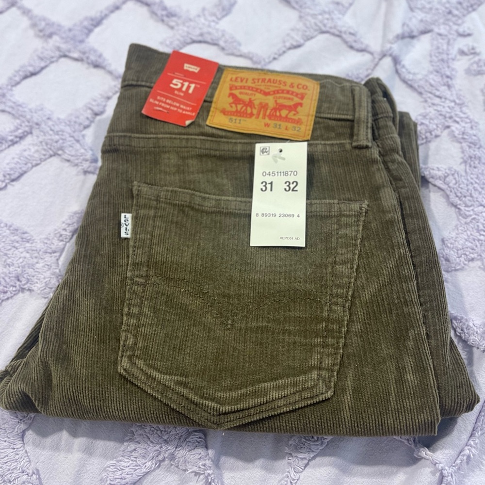 Levi's Men's Green Corduroy Pants